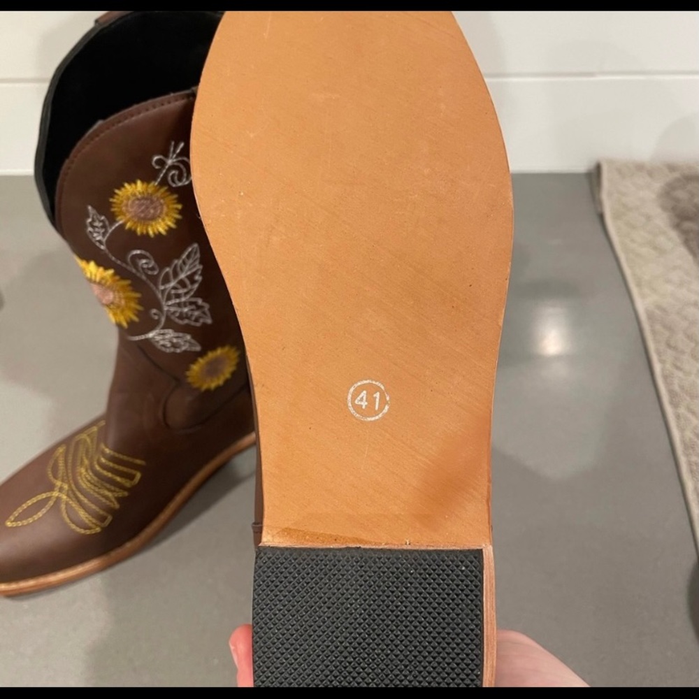 Sunflower cowgirl boots